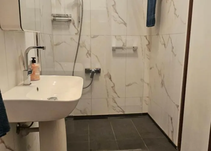 Lakeview Casa Camelia 21 Apartman *