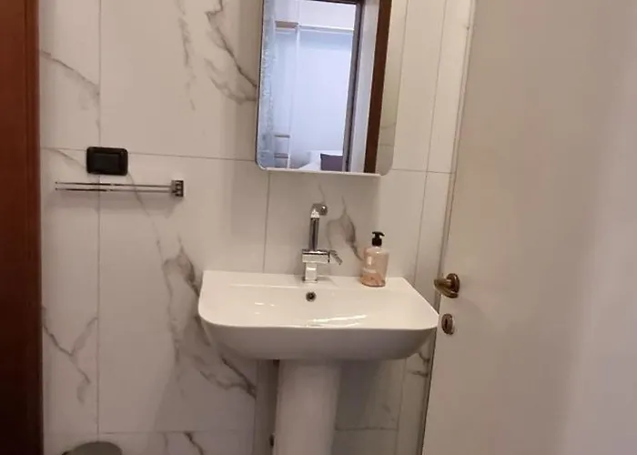 Apartman Lakeview Casa Camelia 21 *