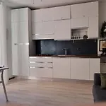 Lakeview Casa Camelia 21 *